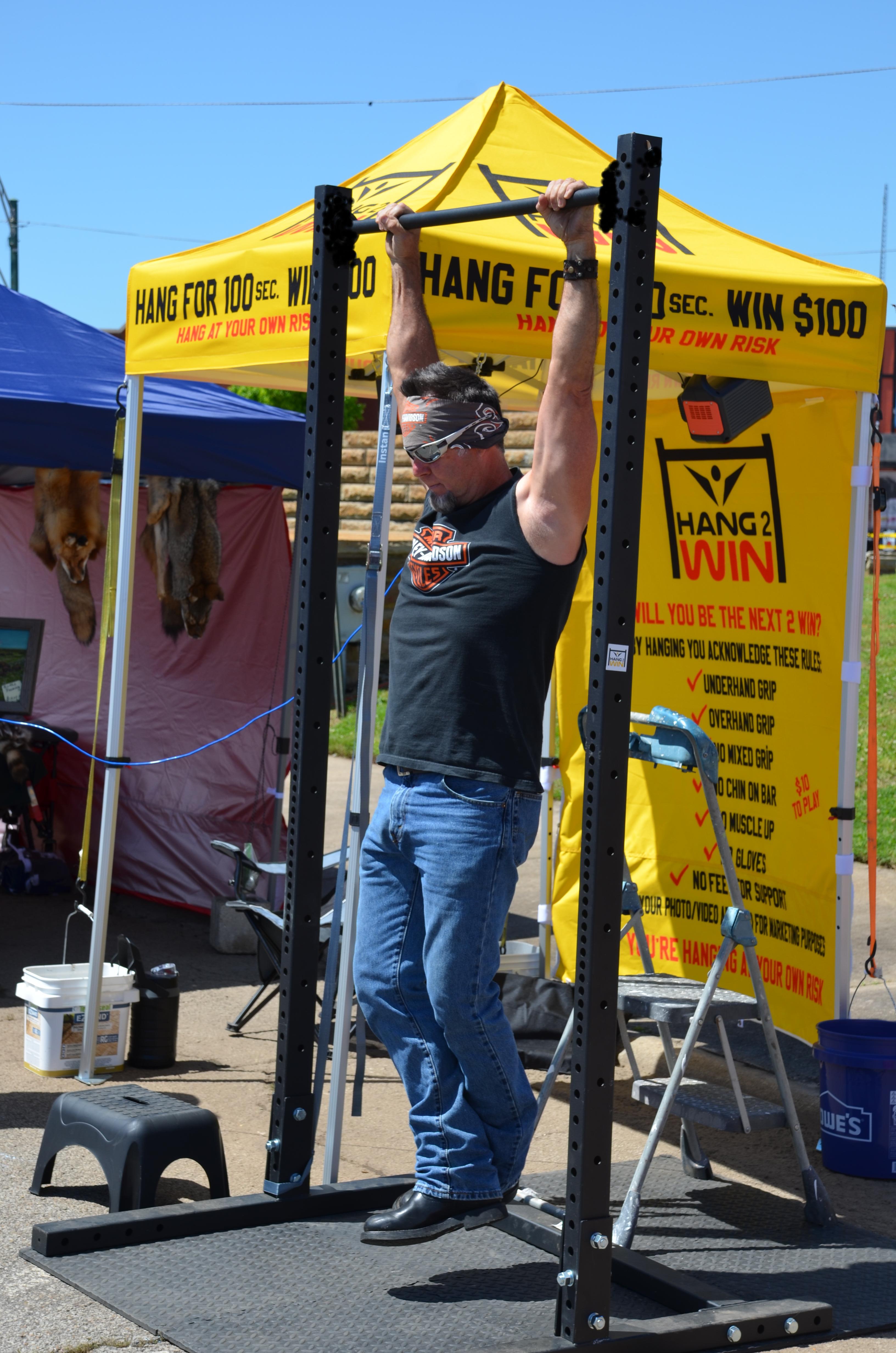 Hang Challenge participant at a Hang2Win event
