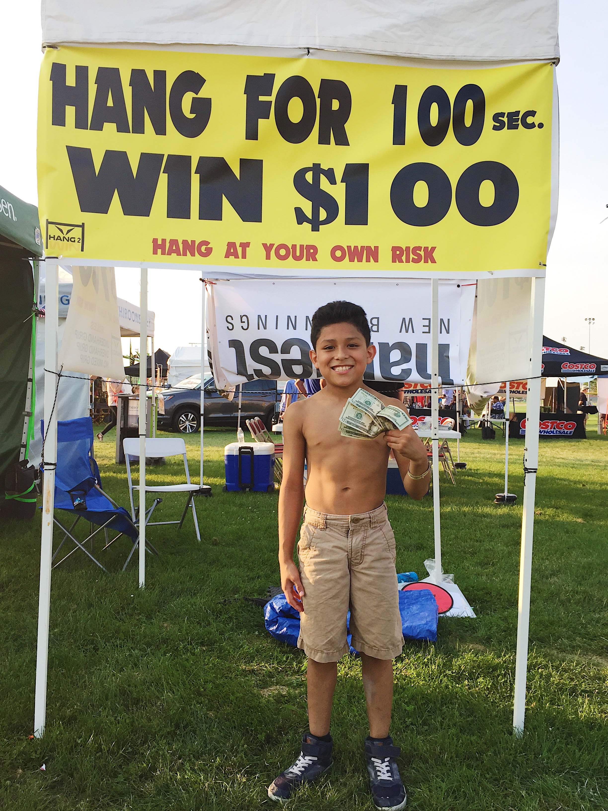 Hang Challenge participant at a Hang2Win event