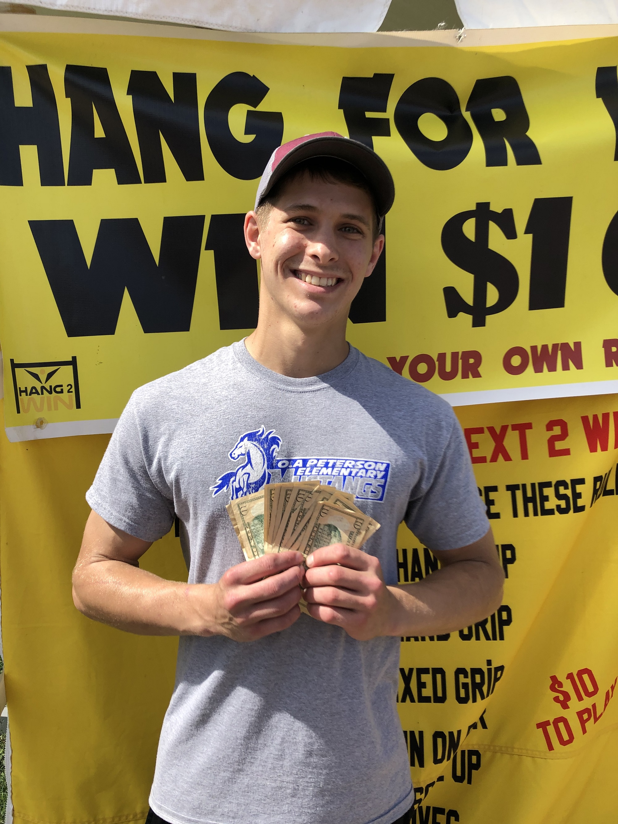 Hang Challenge participant at a Hang2Win event