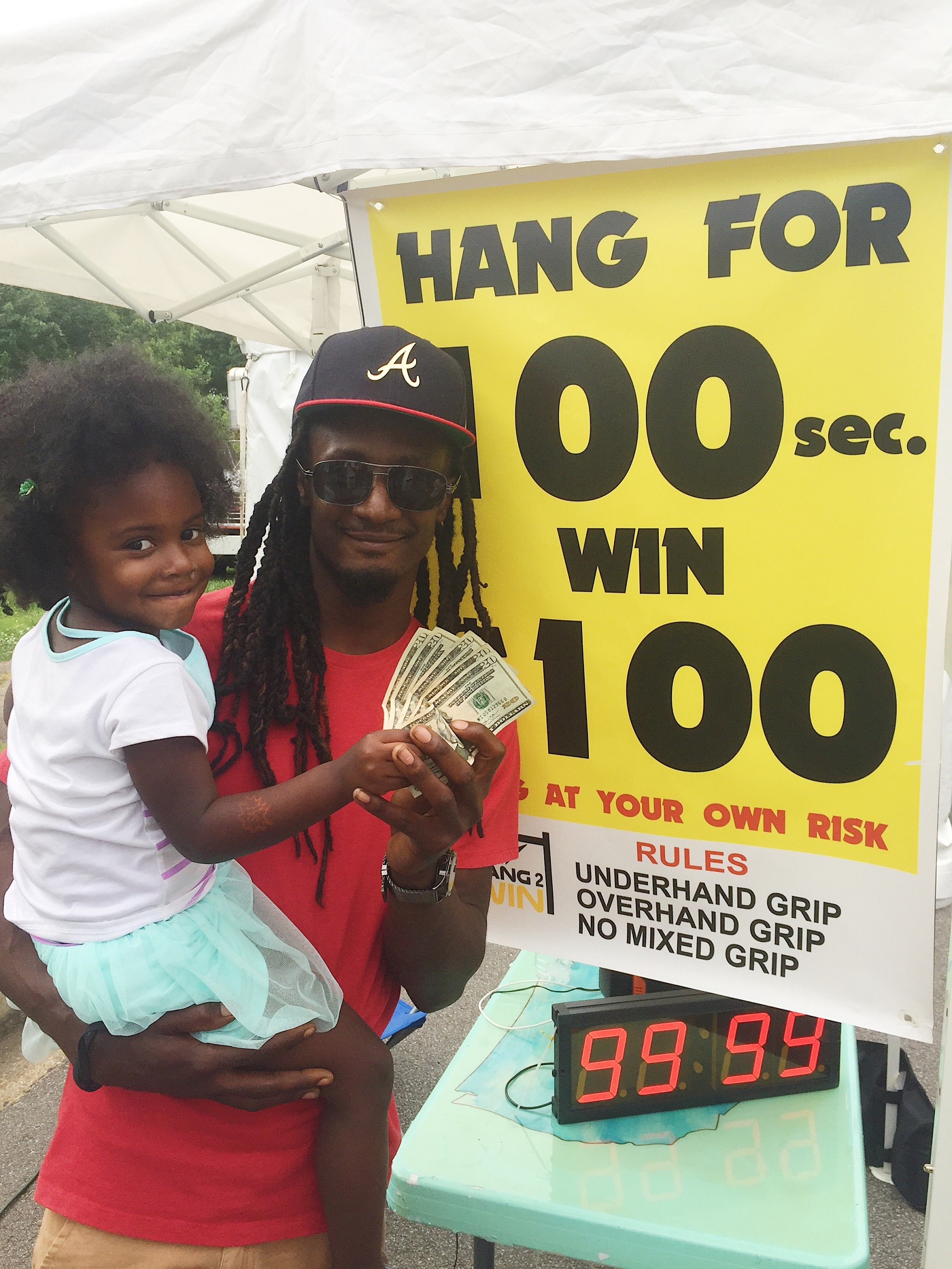 Hang Challenge participant at a Hang2Win event